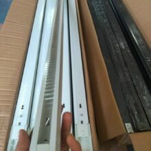 Thanh ray nhôm 1M 1M-B - Đen/Trắng